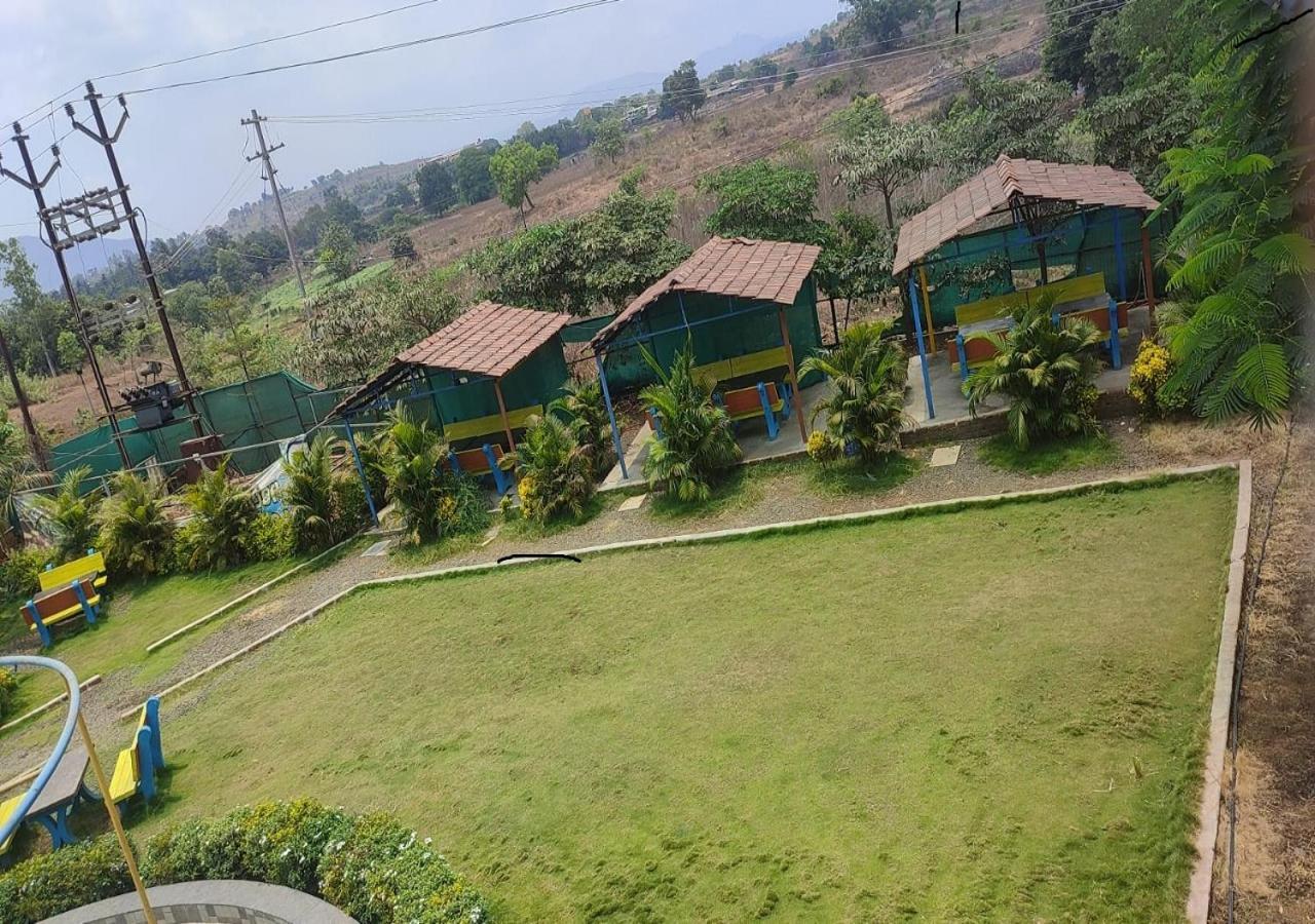 Hotel Metro Palace Resort Karjat Εξωτερικό φωτογραφία