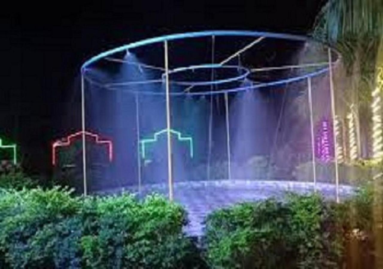 Hotel Metro Palace Resort Karjat Εξωτερικό φωτογραφία