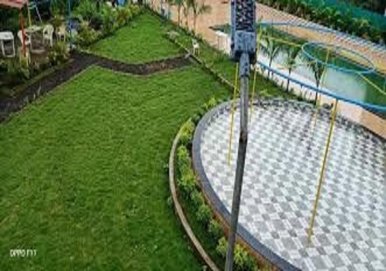 Hotel Metro Palace Resort Karjat Εξωτερικό φωτογραφία