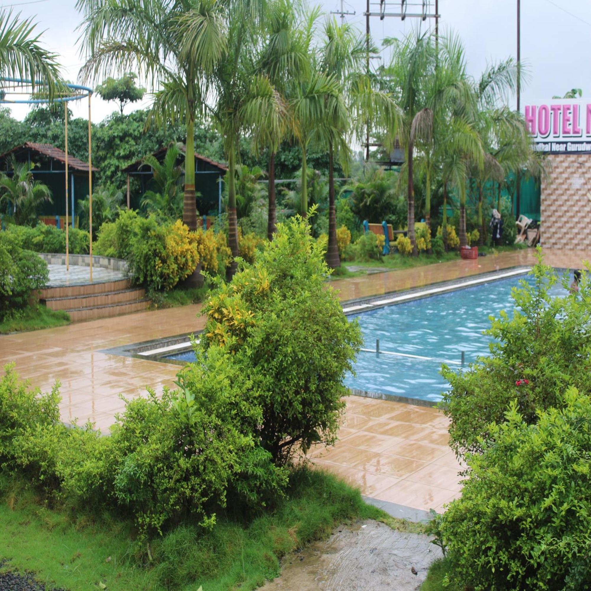 Hotel Metro Palace Resort Karjat Εξωτερικό φωτογραφία