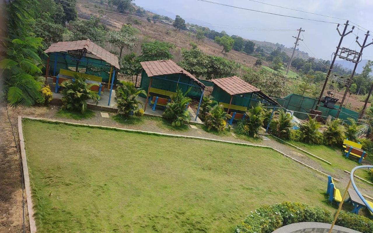 Hotel Metro Palace Resort Karjat Εξωτερικό φωτογραφία